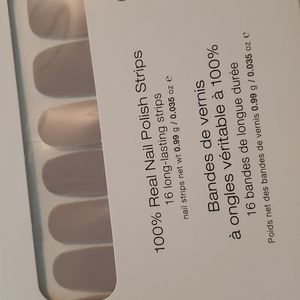 Colorstreet- Amazing Greige💕Bundle any 4/$25 +free shipping 💕